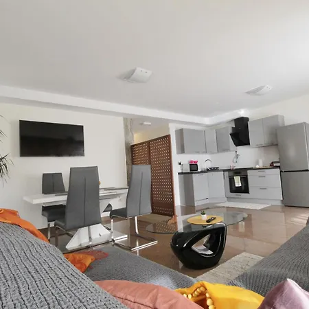 Enea Apartmán *